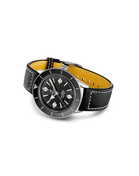 Montre Breitling Superocean Heritage 57 automatique cadran noir bracelet en cuir de veau noir 42 mm