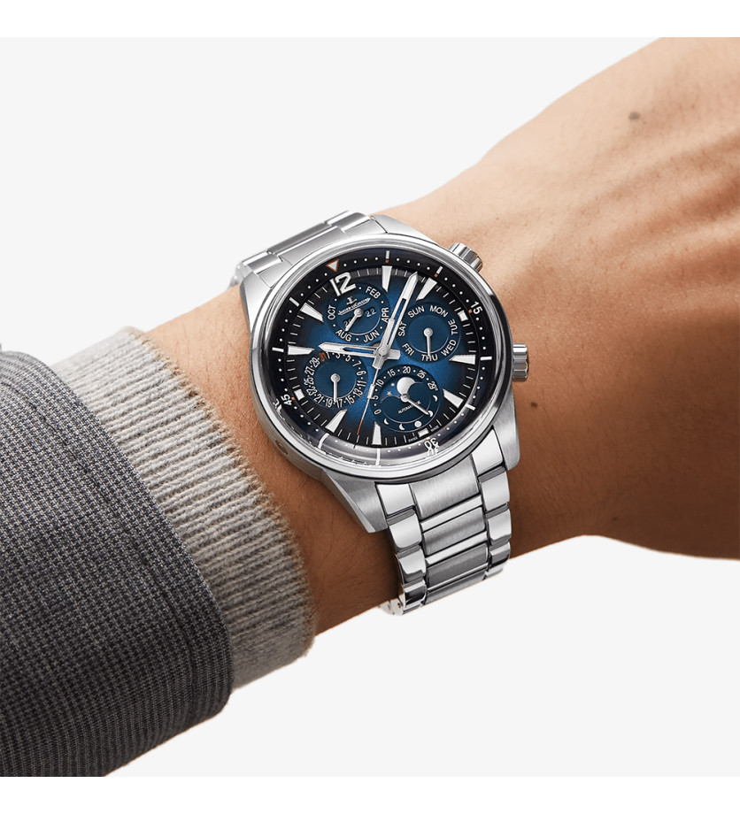 Montre Jaeger-Lecoultre Polaris Perpetual Calendar automatique cadran bleu bracelet acier 42 mm