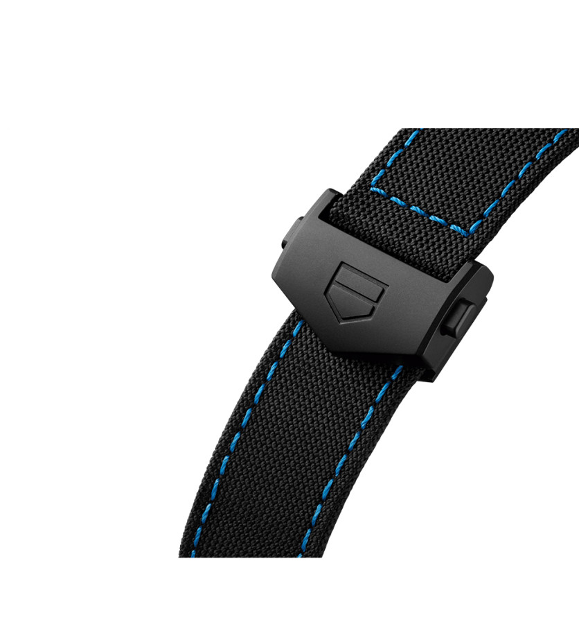 Montre TAG Heuer Monza Flyback Chronometer automatique cadran gris squelette bracelet tissu noir 42 mm