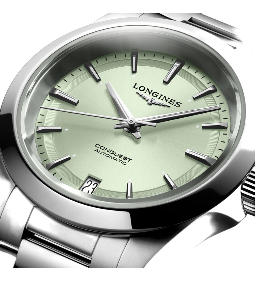 Montre Longines Conquest automatique cadran vert bracelet acier 34 mm