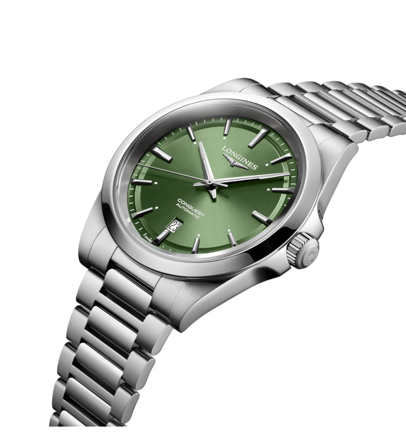 Montre Longines Conquest automatique cadran Sunray Green bracelet acier 41 mm