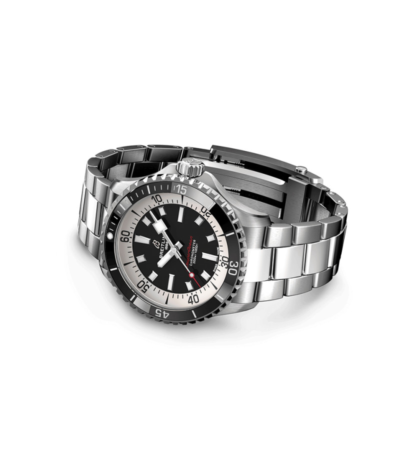 Montre Breitling Superocean automatique cadran noir bracelet acier 42 mm