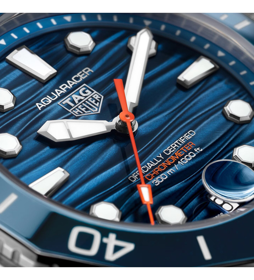 Montre TAG Heuer Aquaracer automatique (cosc) bracelet acier cadran bleu 42mm