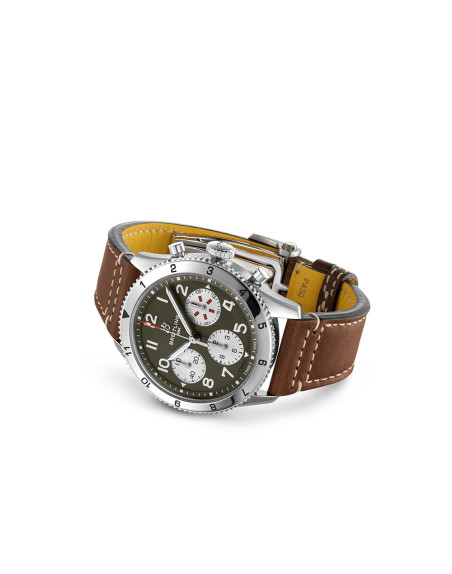 Montre Breitling Classic AVI Chronogrpah Curtiss Warhawk automatique cadran kaki bracelet cuir brun 42 mm