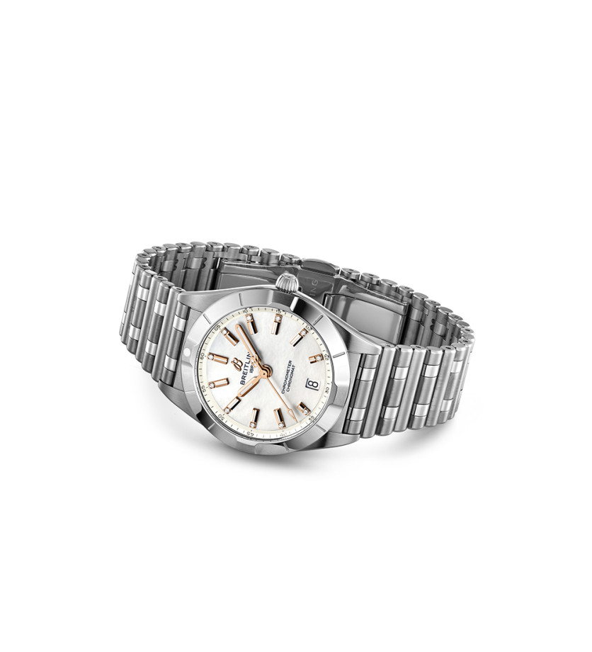 Montre Breitling Chronomat SuperQuartz™ cadran nacre blanche index diamants bracelet acier 32 mm