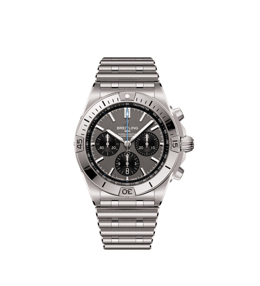 Montre Breitling Chronomat B01 automatique cadran anthracite bracelet en titane 42 mm