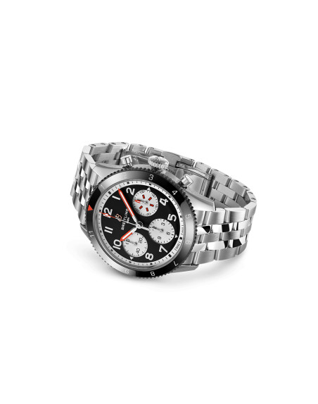 Montre Breitling Classic AVI Chronograph automatique cadran noir bracelet acier 42 mm