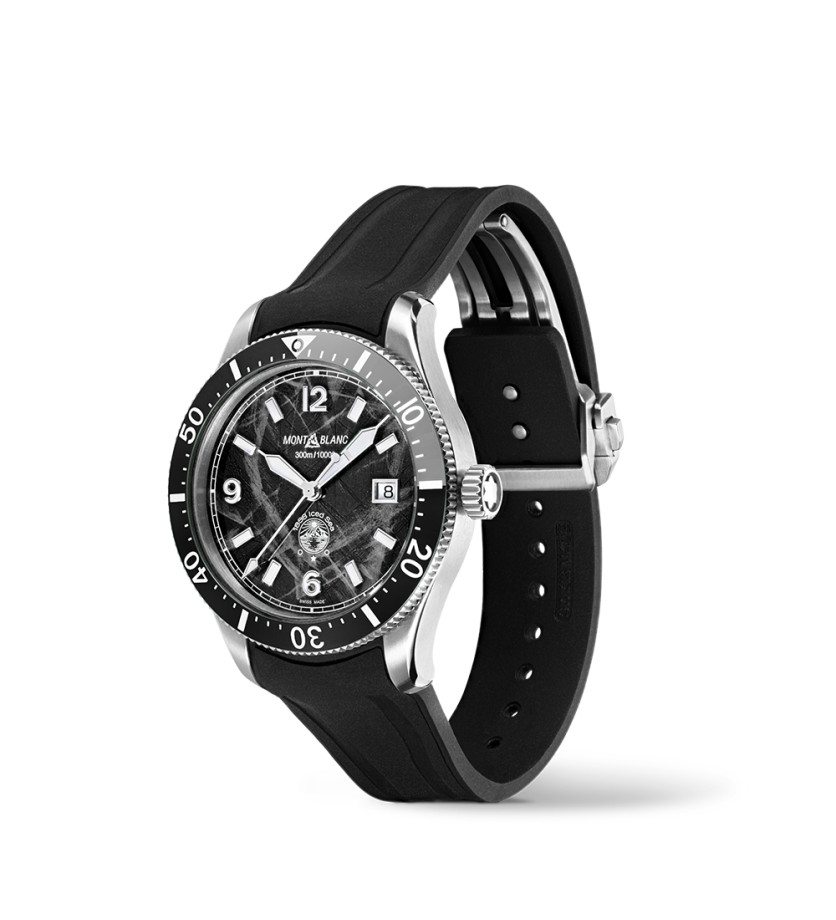 Montre Montblanc 1858 Iced Sea Automatic Date cadran noir glacier bracelet caoutchouc noir 41 mm