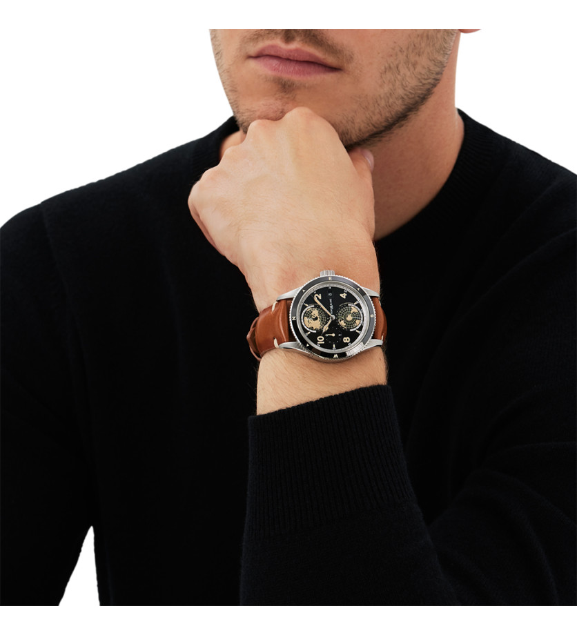 Montre Montblanc 1858 Geosphere cadran noir bracelet en cuir 42mm