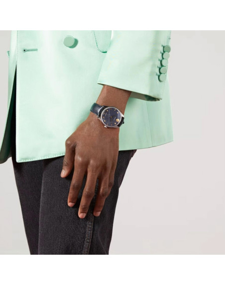Montre Gucci G-Timeless quartz cadran bleu bracelet cuir bleu marine 40 mm