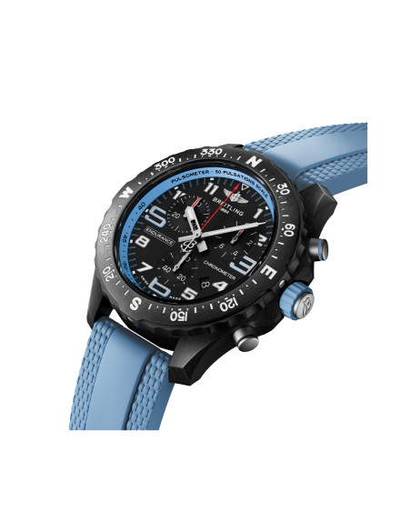 Montre Breitling Endurance Pro SuperQuartz cadran noir bracelet caoutchouc bleu claire 38 mm