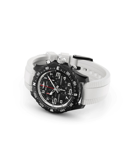 Montre Breitling Endurance Pro SuperQuartz cadran noir bracelet caoutchouc blanche claire 38 mm