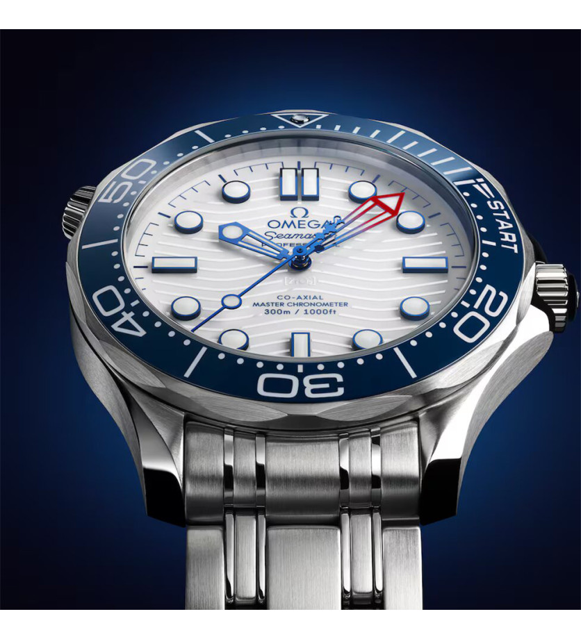 Montre Omega Seamaster Diver 300M America's Cup automatique cadran blanc bracelet acier 42 mm