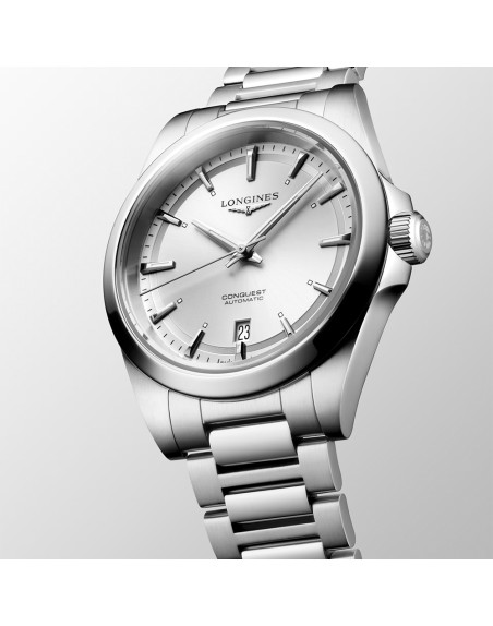 Montre Longines Conquest automatique cadran argent bracelet acier 38 mm